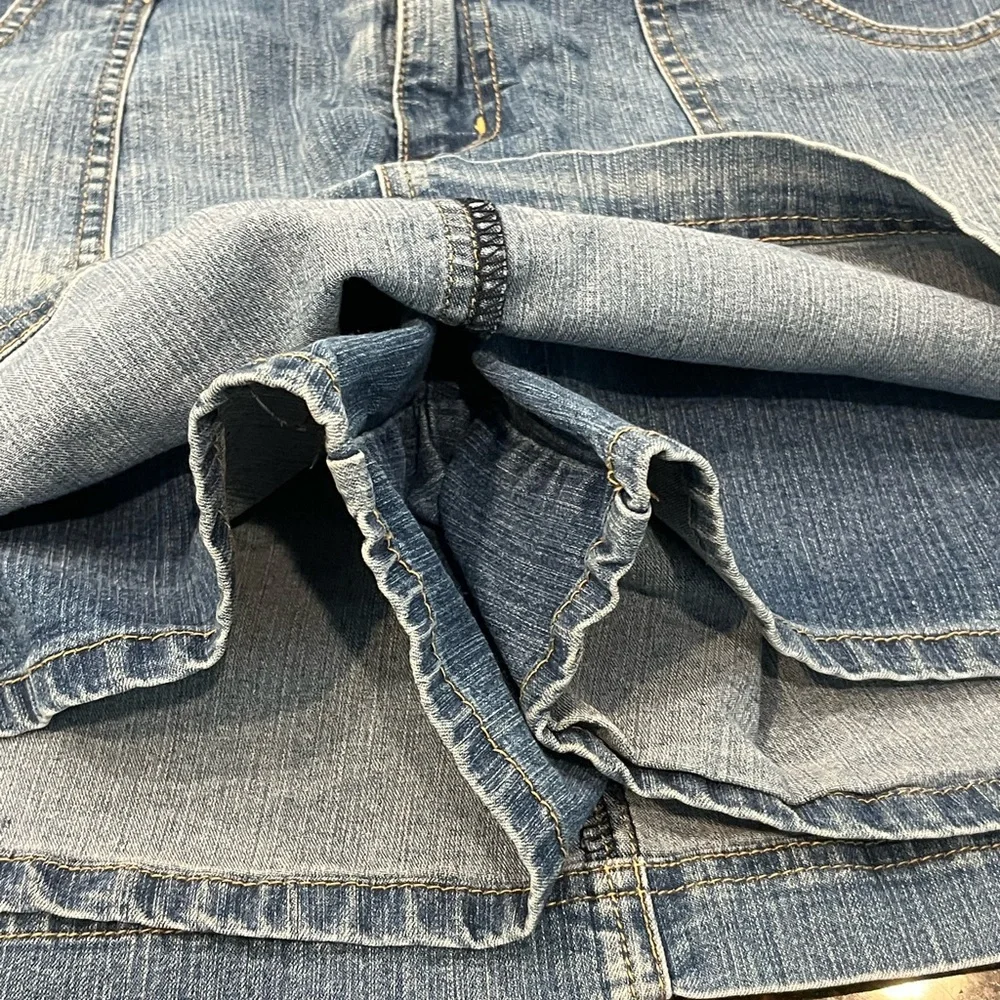 Saint John’s Bay‎ Stretch Denim Mini Skirt with Built-In Shorts Size 10